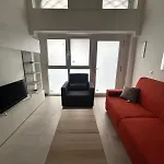 Apartament Station House *