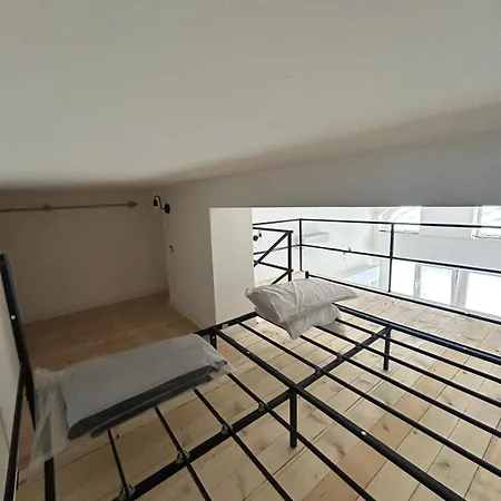 Station House Apartmán *